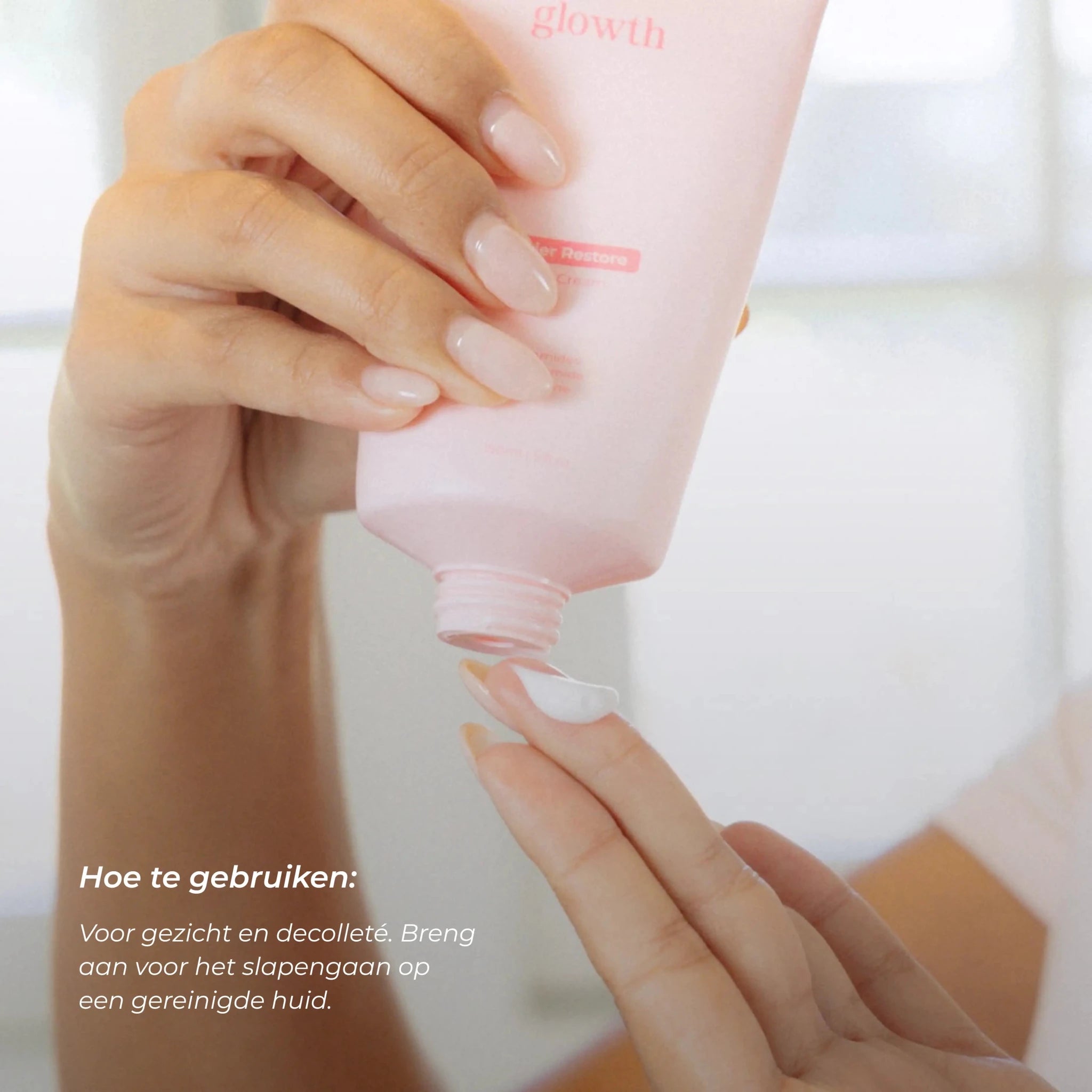 Glowth Skincare - Barrier Restore Night Cream Apply